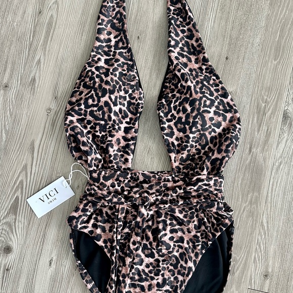 Vici Leopard Criss Cross One Piece - Picture 13 of 16